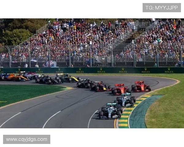 F1赛季激烈角逐：顶尖车手争夺冠军宝座 赛道上的极速较量继续升级