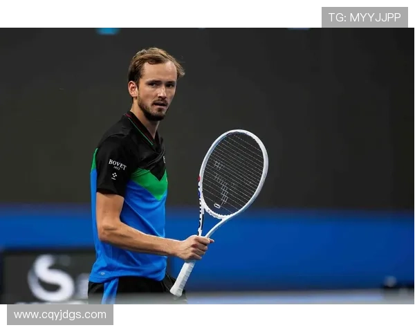 梅德韦杰夫逆转胜利夺得2025年美国网球公开赛男子单打冠军 梅德韦杰夫逆转胜利夺得2025年美国网球公开赛男子单打冠军