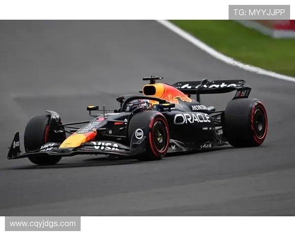 F1新赛季格局生变红牛法拉利迈凯伦激战冠军走势引关注全球车迷热议 F1新赛季格局生变红牛法拉利迈凯伦激战冠军走势引关注全球车迷热议